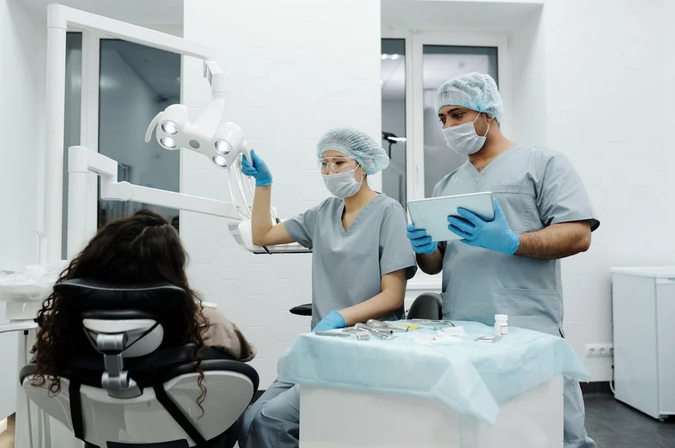 Why Seeing a Dental Hygienist in Islington Is Essential for Your Overall Health